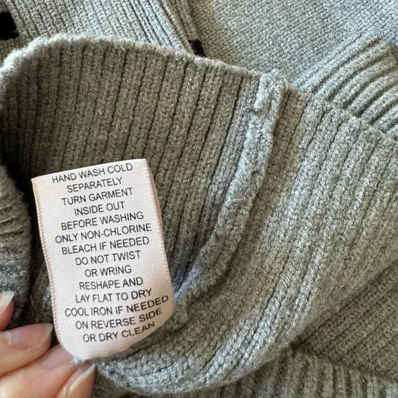 philosophy grey and black striped crewneck knit sweater size medium - Picture 7 of 8